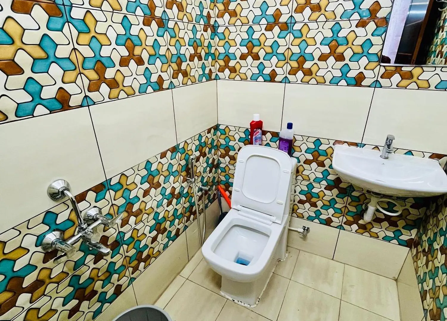 Ample Homes 2 Bhk Apartment - Near To Aims Kochi